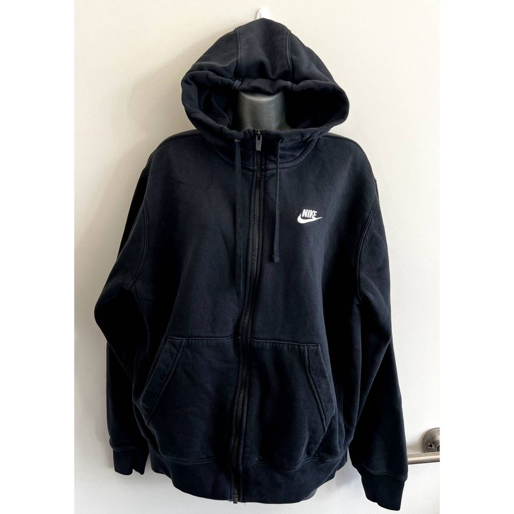 Classic Nike Zip-Up Hoodie